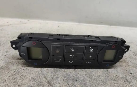 Ford C-MAX I Climate control unit 3M5T18C612AL