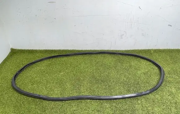 Audi Q7 4M Rubber seal loading door 4M0833721C