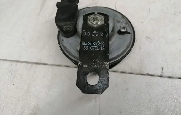 Toyota RAV 4 (XA40) Horn signal 8652020300 092923