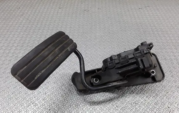 Renault Espace - Grand espace IV Accelerator throttle pedal 8200007513