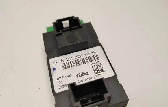 Mercedes-Benz CL C216 Aerial antenna amplifier a2218201889