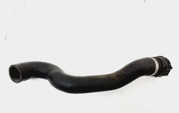 Volvo XC90 Engine coolant pipe/hose