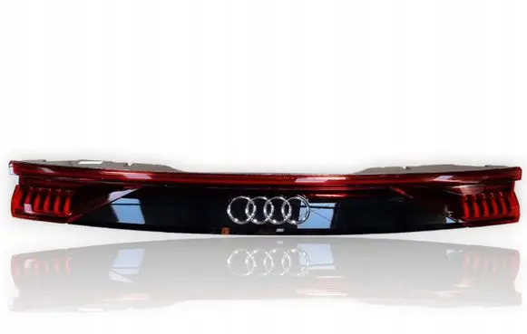 Audi Q8 Rear/tail lights 4M8945695A