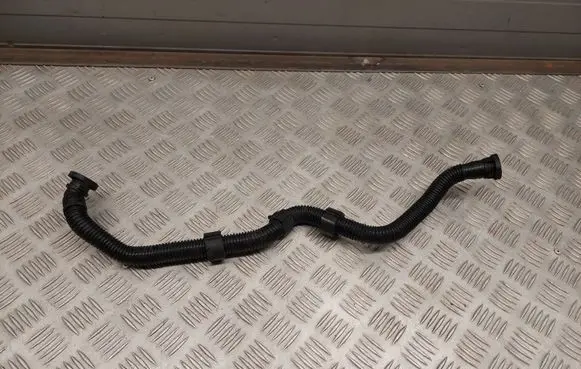 Audi Q5 SQ5 Breather hose/pipe 06E133817K