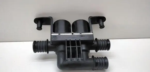 BMW 5 E60 E61 Coolant heater control valve 6931708