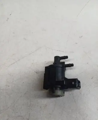 Volkswagen PASSAT B5.5 Turbo solenoid valve 1J0906283A