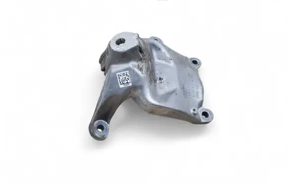 Audi Q7 4M Engine mounting bracket 8W0199308R