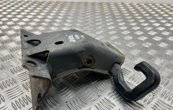 Jeep Grand Cherokee Towing hook eye 