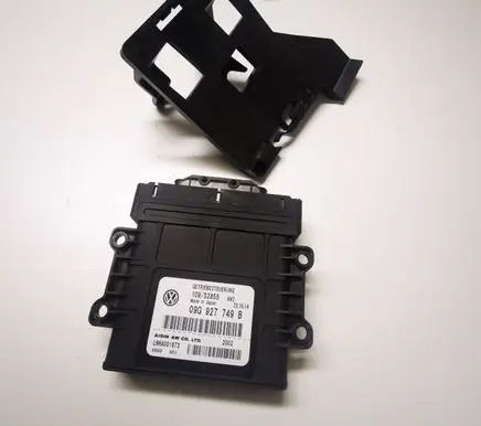 Volkswagen PASSAT B7 USA Gearbox control unit/module 09G927749B 561927163