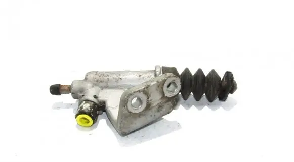 Honda CR-V Clutch master cylinder