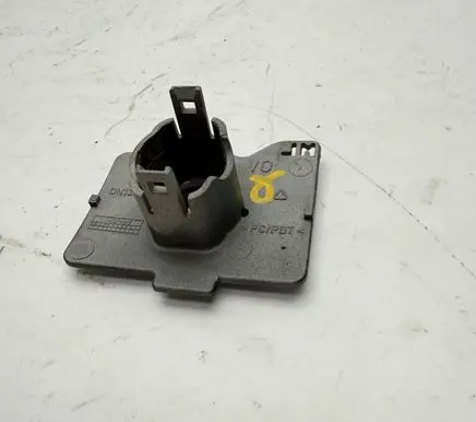 Mercedes-Benz CLS C219 Front parking sensor holder (PDC) A2198850367 DN13826