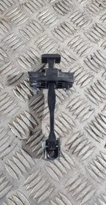 Volvo XC40 Front door check strap stopper 31457262