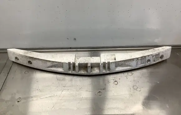 Nissan Murano Z50 Front bumper foam support bar 620900C000