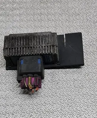 Opel Zafira B Glow plug pre-heat relay 51299014B 55353011