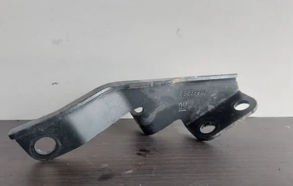 Opel Astra J Other engine bay part 55568926