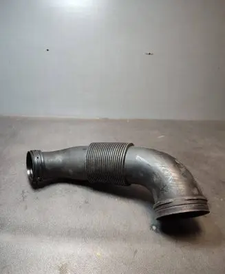 Audi Q7 4L Air intake hose/pipe 7L6129627F
