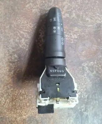Nissan Note (E11) Indicator stalk 25540ED501