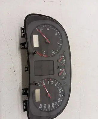 Speedometer (instrument cluster)