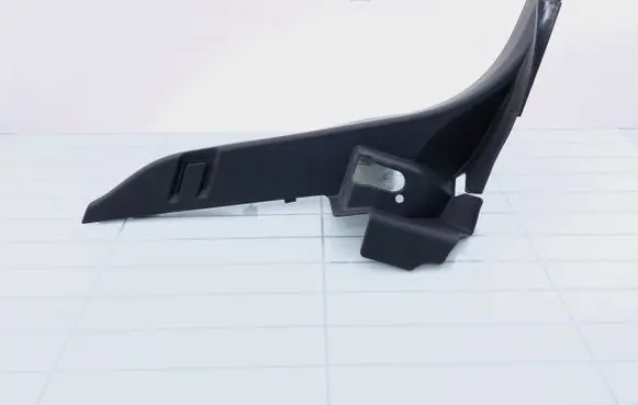 Opel Astra H Other sill/pillar trim element 332004790