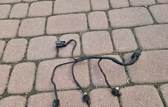 Opel Astra K Fuel injector wires 55577401