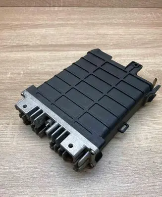 Audi 80 90 B3 Engine control unit/module ECU 443907311 0261200251