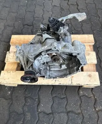 Volkswagen Golf V Manual 5 speed gearbox JHT 02T301103AC