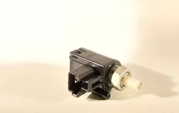 Clutch pedal sensor