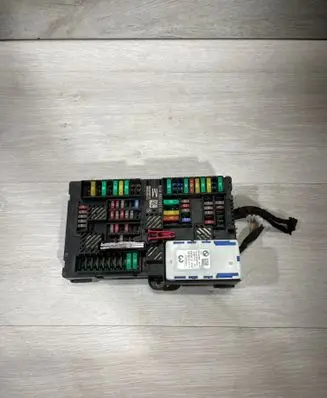 BMW 5 G30 G31 Fuse module 6837091 P00127005AP 19B031AA0272