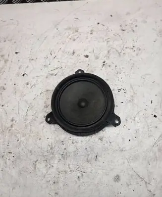 Toyota Prius (XW50) Rear door speaker 8616028820