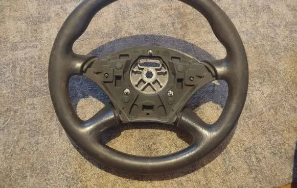 Ford Focus Steering wheel 98AB3600AFW