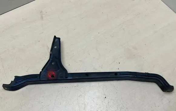 Toyota Avensis Verso Radiator support slam panel bracket 