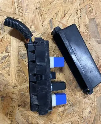 Nissan Leaf I (ZE0) Fuse box set 3NF0B 3564307
