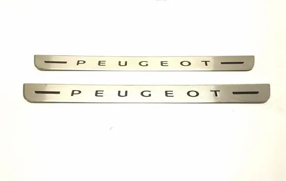 Peugeot 208 Front sill trim cover 9828373080