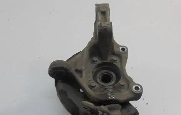 Toyota Prius+ (ZVW40) Front wheel hub spindle knuckle 