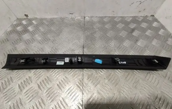 Maserati Levante Dashboard trim 670043365