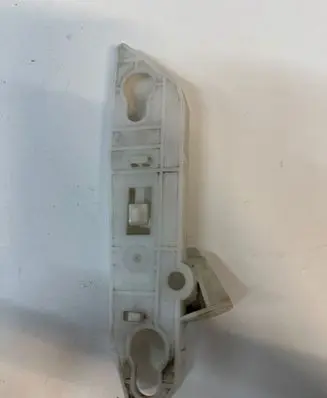 Peugeot 308 Front bumper mounting bracket AA36136489