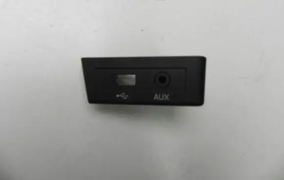 Skoda Rapid (NH) EUR ISO radio connector 5JB035726 I6488
