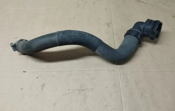 Peugeot 308 Engine coolant pipe/hose HSR22944