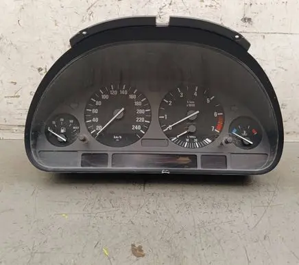 BMW 5 E39 Speedometer (instrument cluster) 110008784 62118381810