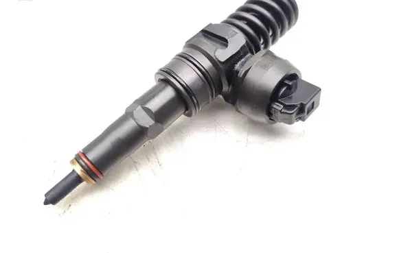 Volkswagen PASSAT B6 Fuel injector 038130073AG 0414720215