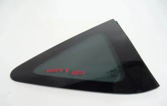 Nissan Note (E12) Rear side window