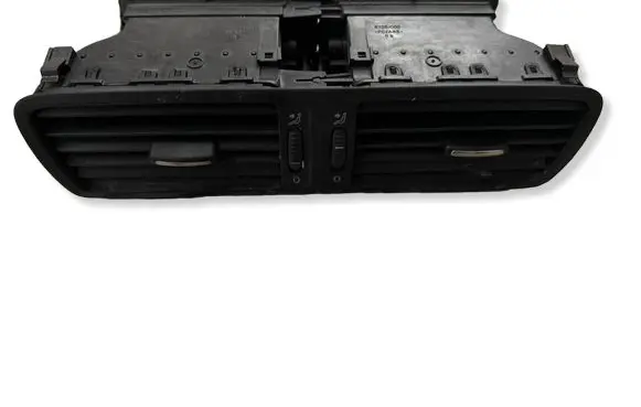 Volkswagen PASSAT B6 Dash center air vent grill 3C1819728E T002438611 P0108668