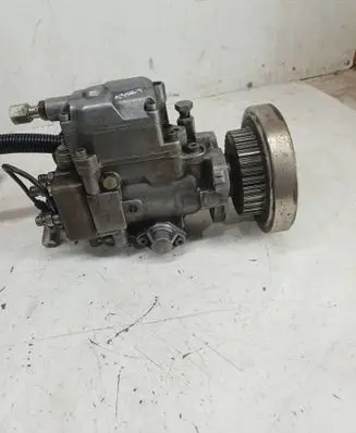 Audi A6 S6 C4 4A Fuel injection high pressure pump 046130108G 060415989 015