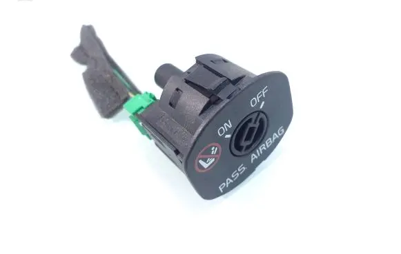Passenger airbag on/off switch