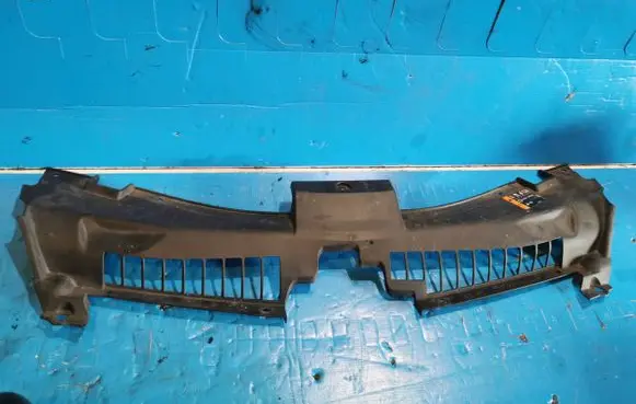 Opel Antara Radiator trim 95189694