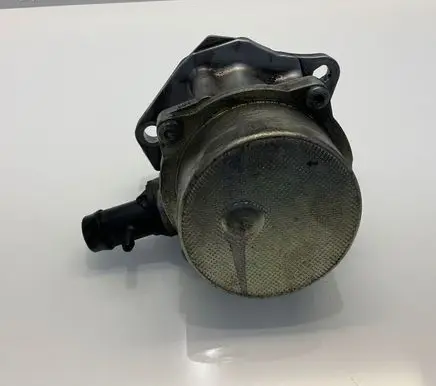 Mercedes-Benz B W246 W242 Vacuum pump A6070900005 6070900005