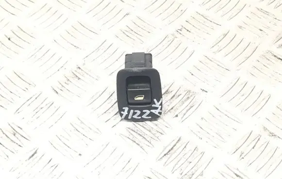 Citroen C4 I Picasso Electric window control switch 96639378ZD 011771302