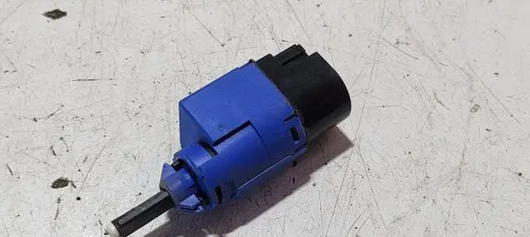 Dacia Sandero II Clutch pedal sensor 253256730R