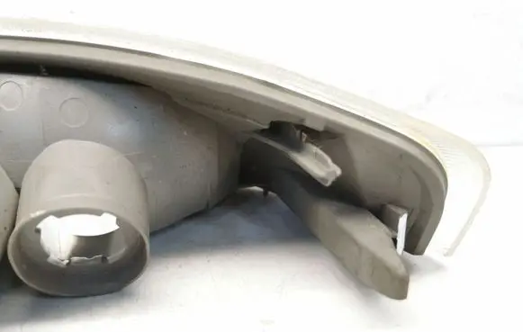 Nissan X-Trail T30 Front indicator light