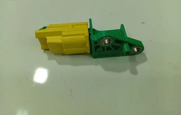 Audi Q7 4L Airbag deployment crash/impact sensor 1K0909606CSME